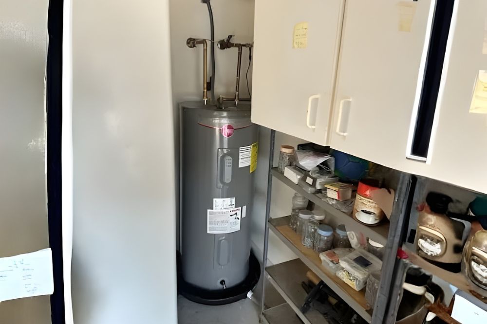 Gas or Electric Choosing the Right Water Heater Replacement for Tampa Homes